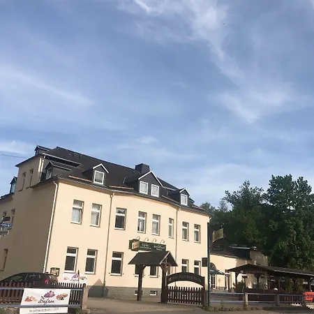 Haus Schlematal Und Restaurant